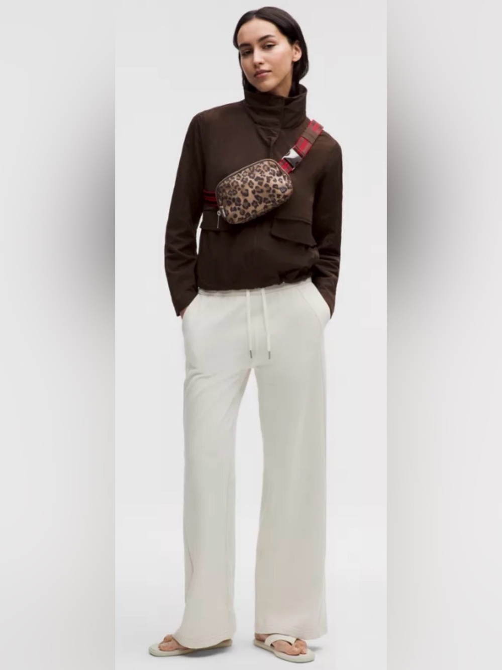 LULULEMON Everywhere Belt Bag 1L
Leopard